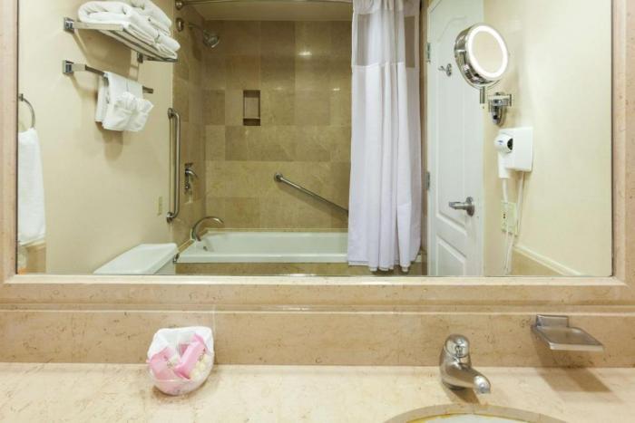 Best Western Plus Nuevo Laredo Inn & Suites Pokoj fotografie