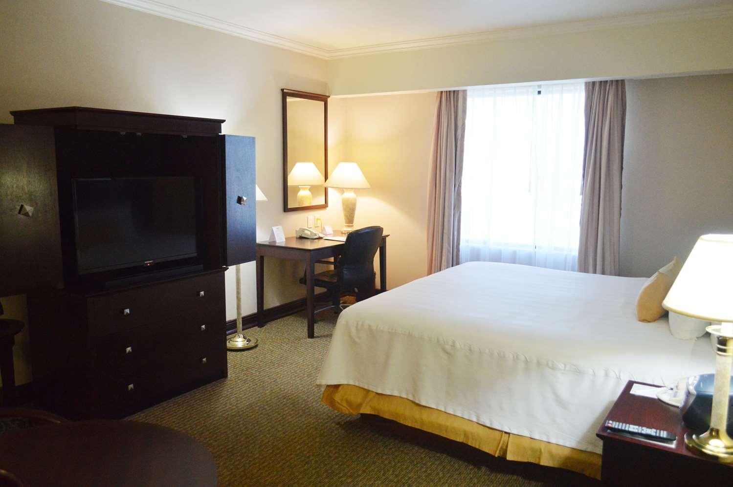 Best Western Plus Nuevo Laredo Inn & Suites Exteriér fotografie
